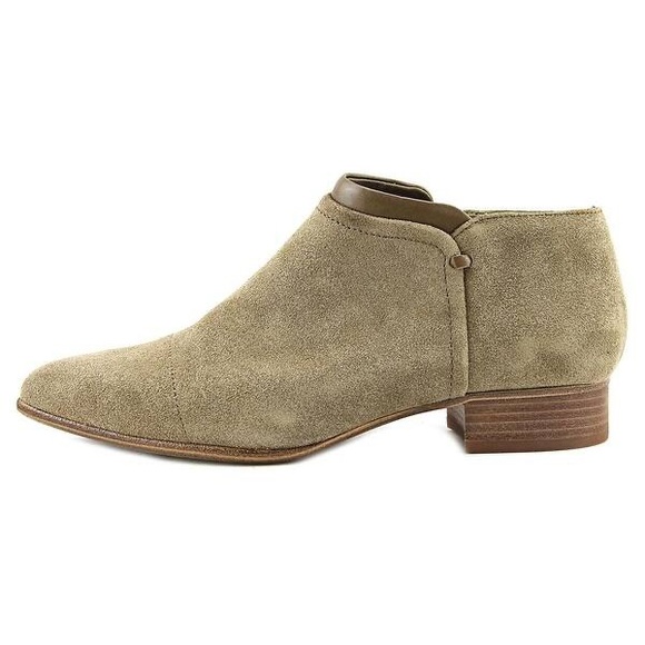 Vince Camuto Shoes | Vince Camuto Jody Ankle Boots | Color: Brown/Tan | Size: 9 | Rachaelq's Closet